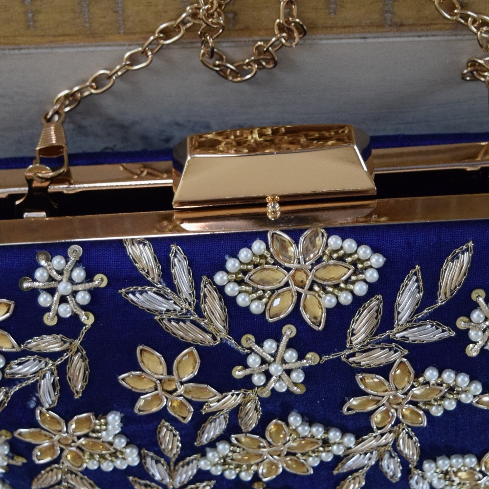 Hand-Embroidered Party/Wedding Clutch - Picture 8 of 8